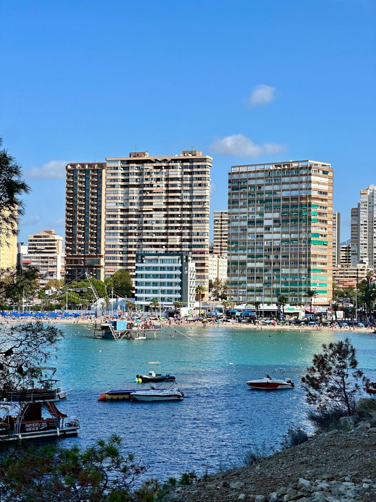 Gemelos 28 Balcon Al Mediterraneo Benidorm Kültér fotó
